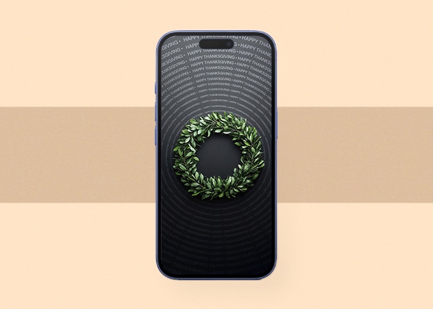 Wreath of Leaves Thanksgiving wallpaper.