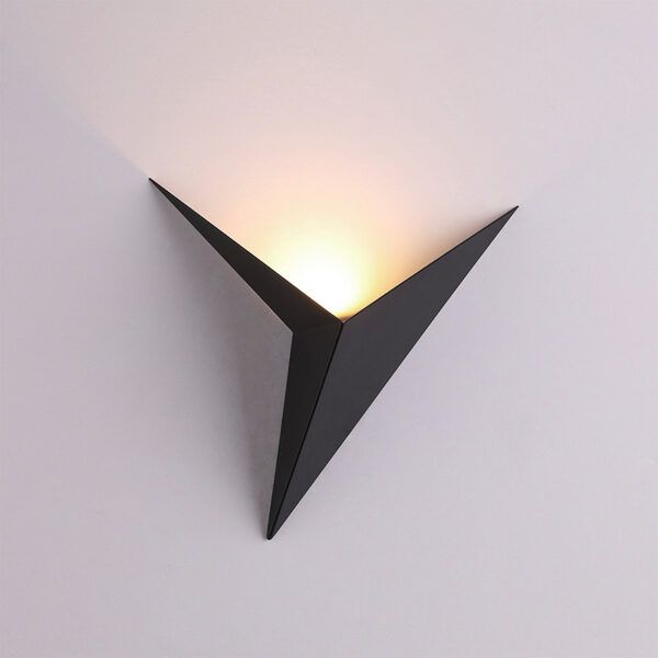 Modern minimalist triangle shape LED Wall Lamp3.jpg
